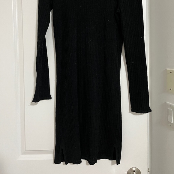 Wilfred Ribbed Turtleneck Dress - Picture 3 of 5